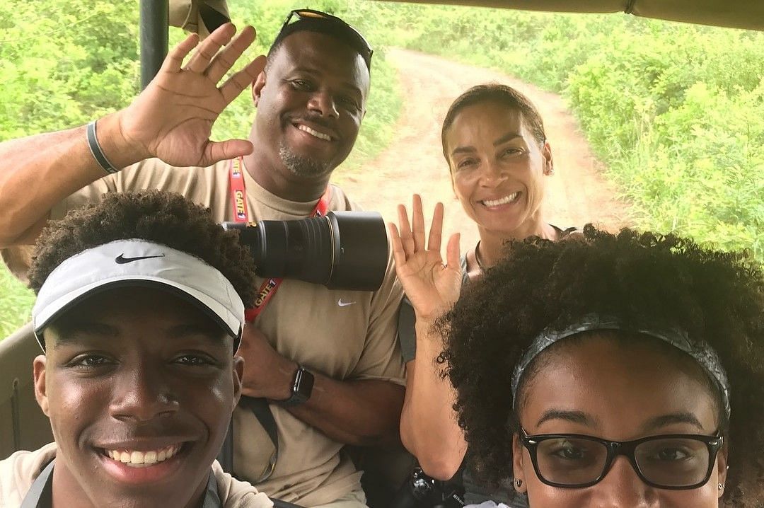 Ken Griffey Jr. and Melissa Griffey Family Pictures